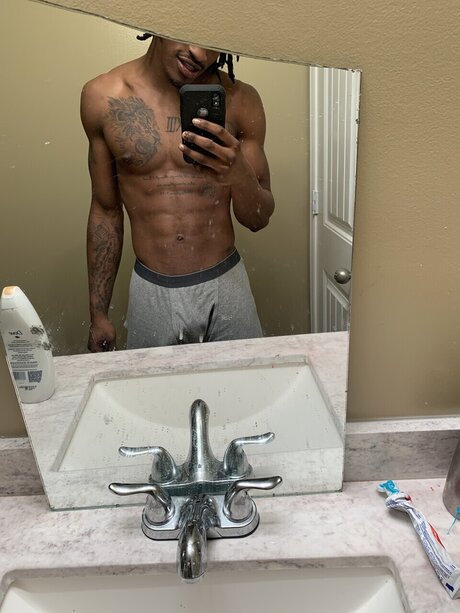 Photo nue de fuite OnlyFans de Shellthefool