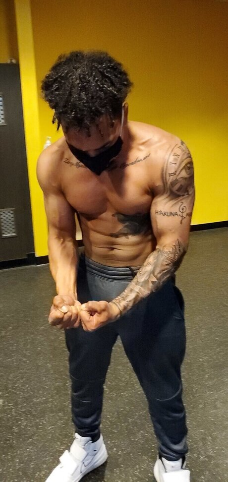 Photo nue de fuite OnlyFans de Datcoolkid421