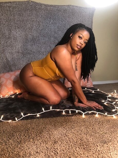 Photo nue de fuite OnlyFans de Monique