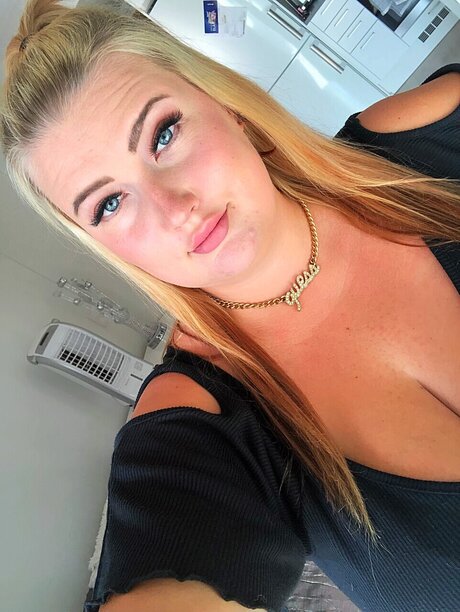 Photo nue de fuite OnlyFans de Idahelena