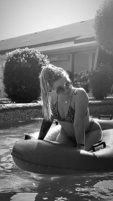 Photo nue de fuite OnlyFans de Alebb