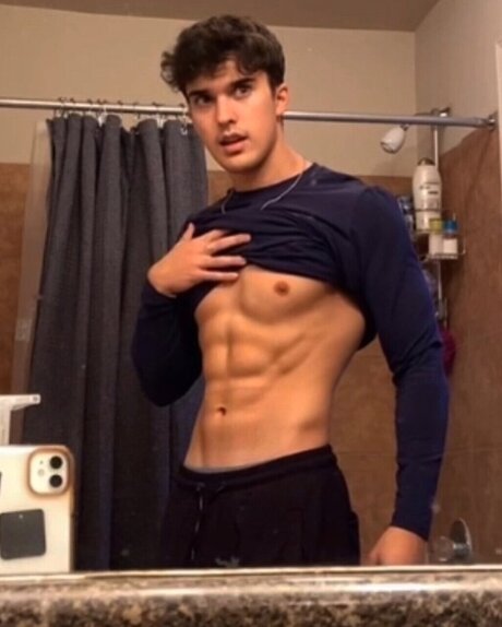 Photo nue de fuite OnlyFans de Cam