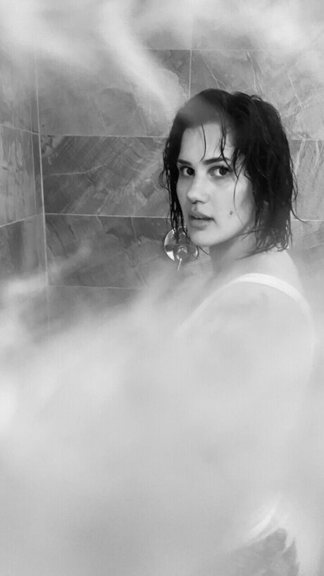 Photo nue de fuite OnlyFans de Curvy Doll