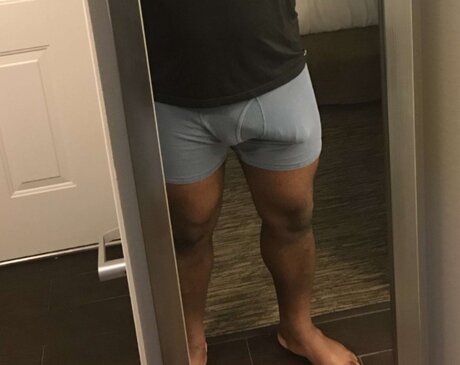 Photo nue de fuite OnlyFans de Big Dick Stallion