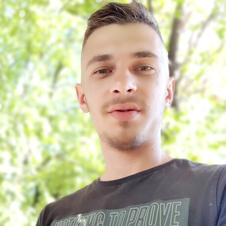 Photo nue de fuite OnlyFans de Cosmin Cosmin