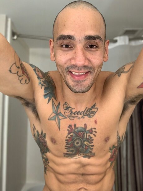 Photo nue de fuite OnlyFans de Tito