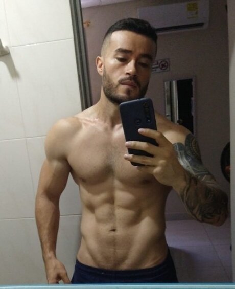 Photo nue de fuite OnlyFans de David Romi