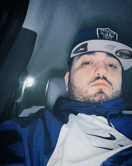 Photo nue de fuite OnlyFans de Alfredo2521gmailcom