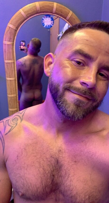 Photo nue de fuite OnlyFans de Daddy