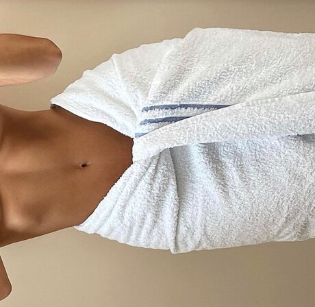 Photo nue de fuite OnlyFans de Mika Baby