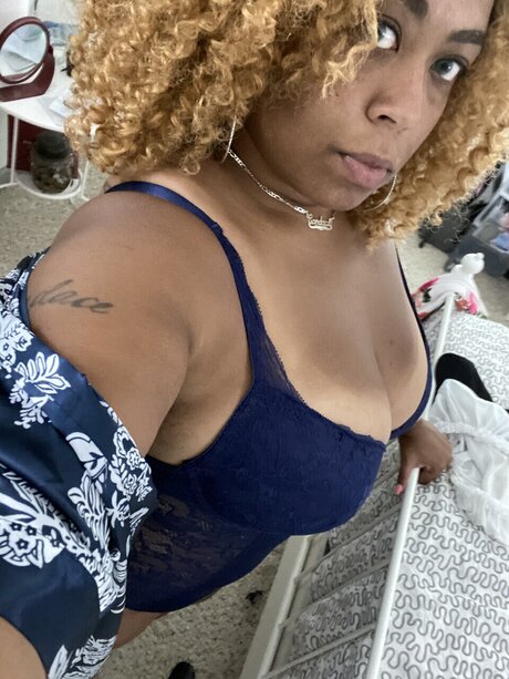 Photo nue de fuite OnlyFans de Curvy Carey