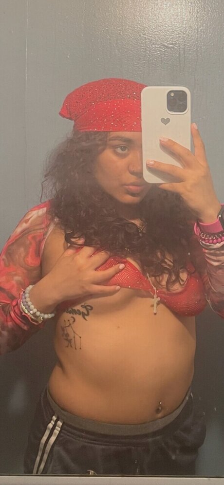 Photo nue de fuite OnlyFans de Brunella Santibaez