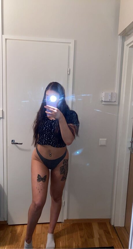 Photo nue de fuite OnlyFans de Venla 