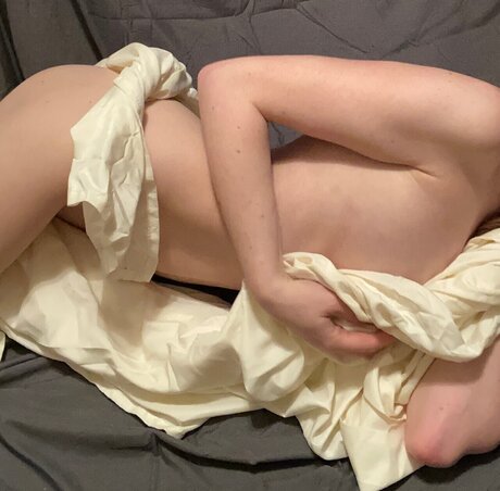 Photo nue de fuite OnlyFans de Lets Make A Villain