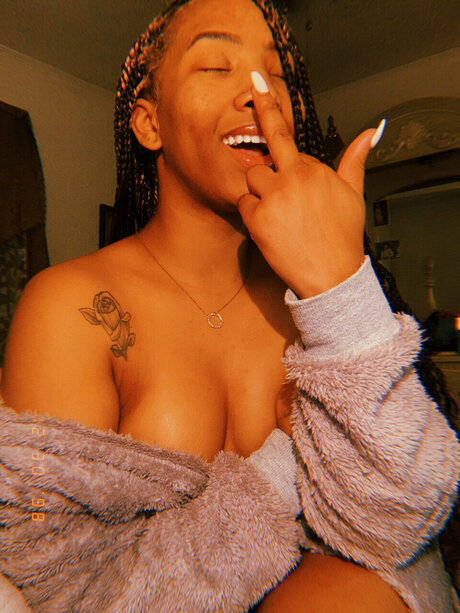 Photo nue de fuite OnlyFans de Roseeee