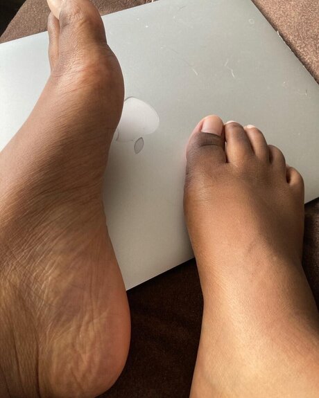 Photo nue de fuite OnlyFans de Brown Girl Feet
