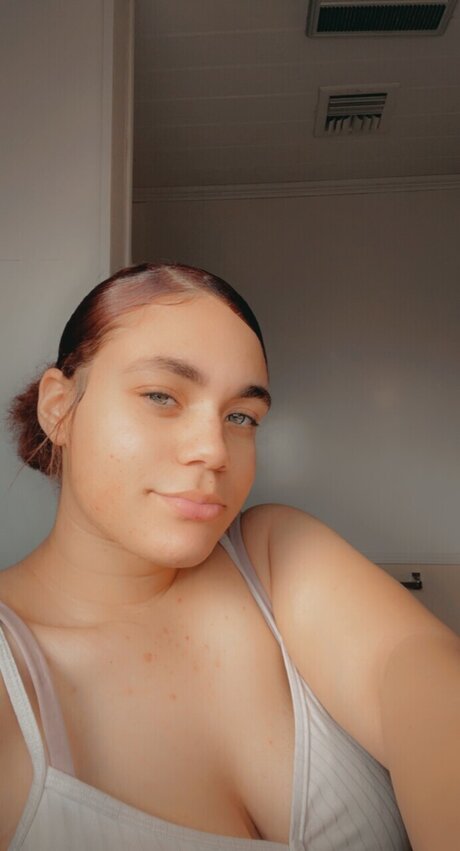 Photo nue de fuite OnlyFans de Lighskinnae