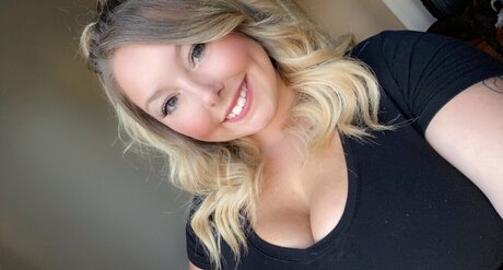 Photo nue de fuite OnlyFans de Courtney