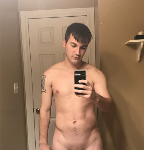 Photo nue de fuite OnlyFans de Mike Hawkslong