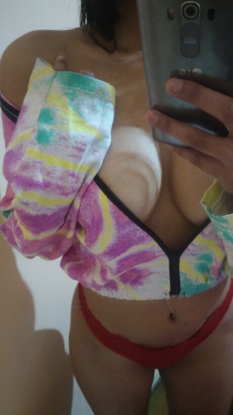 Photo nue de fuite OnlyFans de Lola