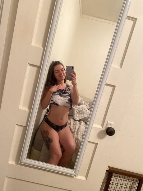 Photo nue de fuite OnlyFans de Typicaltrin