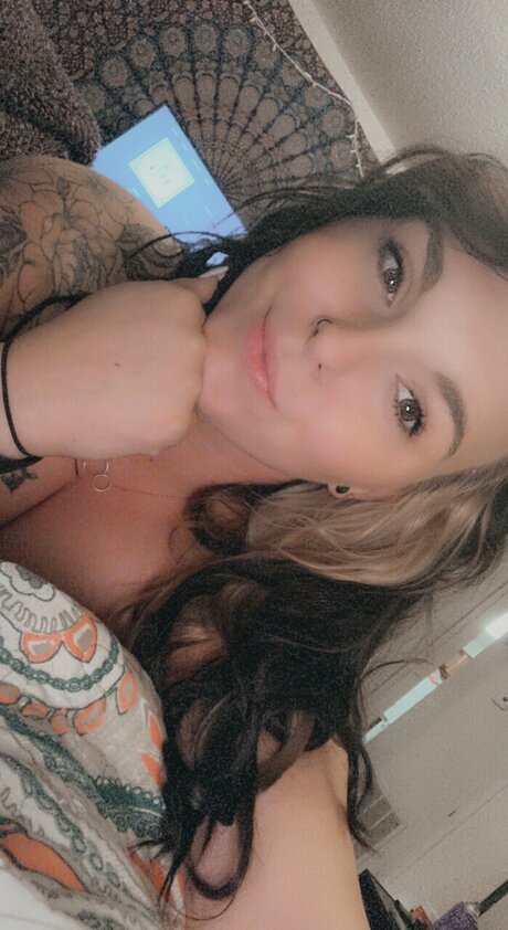 Aria Rose 