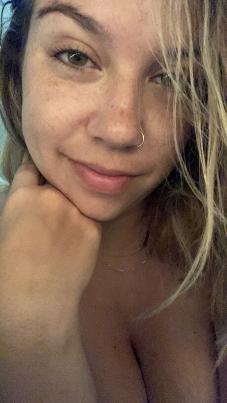 Photo nue de fuite OnlyFans de Desiree Peach