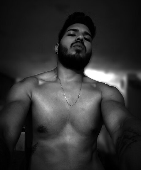 Photo nue de fuite OnlyFans de Julin Lpez
