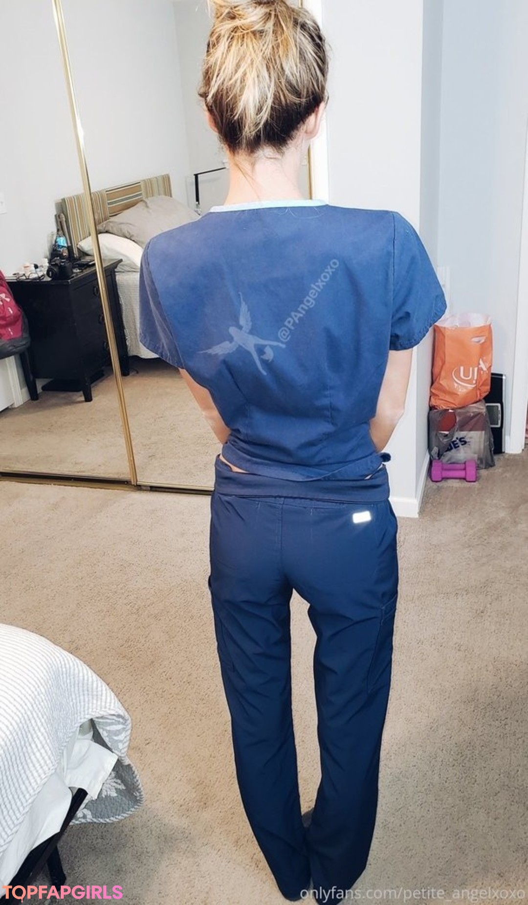 Photo nue de fuite OnlyFans de Petiteangelxoxo #26 Photo nue de fuite OnlyFans de Petiteangelxoxo #26