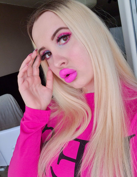 Vivianroseofficial