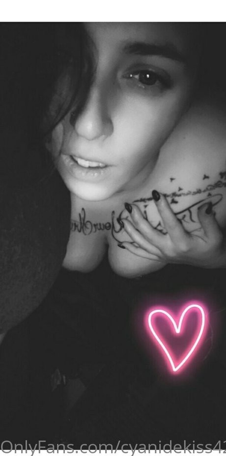 Photo nue de fuite OnlyFans de Cyanidekiss420