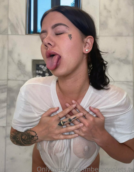 Photo nue de fuite OnlyFans de Ambersxvioletstv