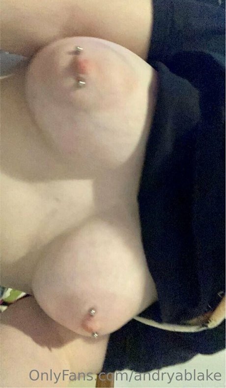Photo nue de fuite OnlyFans de Andryablake