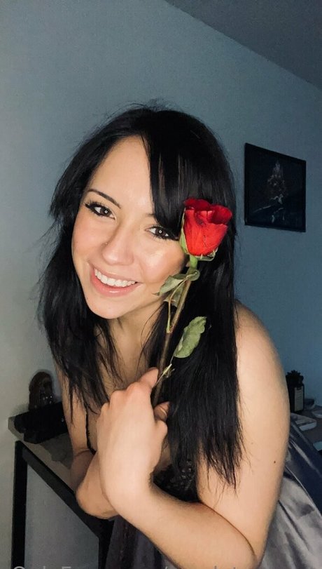 Photo nue de fuite OnlyFans de Scarletssrose