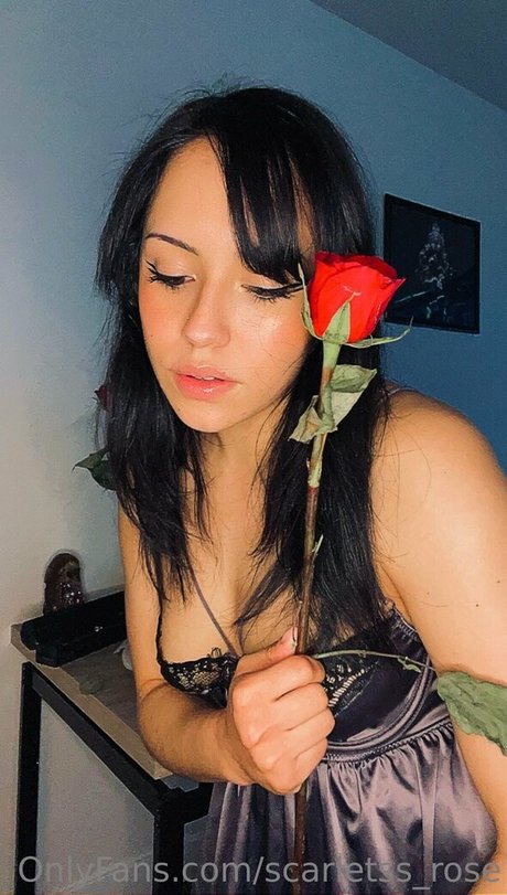 Photo nue de fuite OnlyFans de Scarletssrose