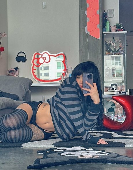 Photo nue de fuite OnlyFans de Suikomuu