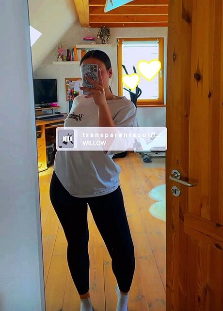 Photo nue de fuite OnlyFans de Fiona Schramm