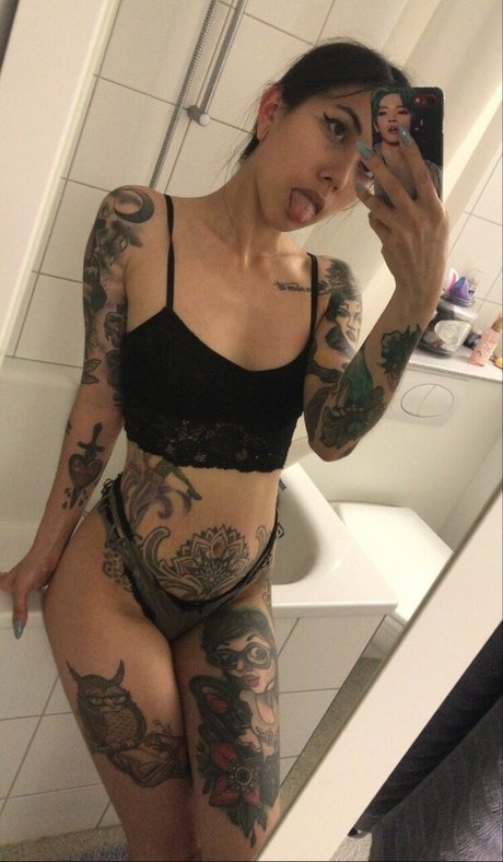 Photo nue de fuite OnlyFans de Inumi
