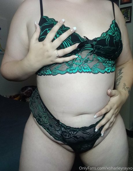 Photo nue de fuite OnlyFans de Xoharleyrayxo