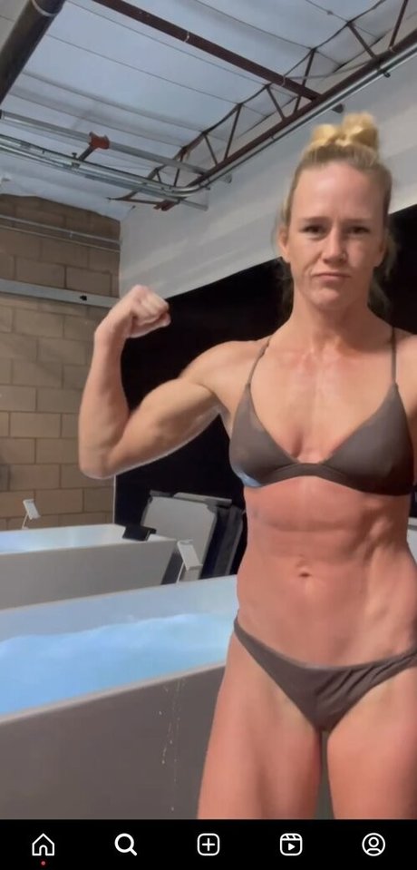 Photo nue de fuite OnlyFans de Holly Holm