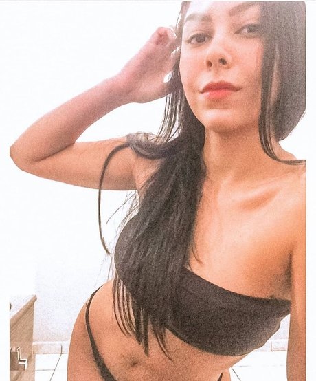 Photo nue de fuite OnlyFans de Lsaabreuw