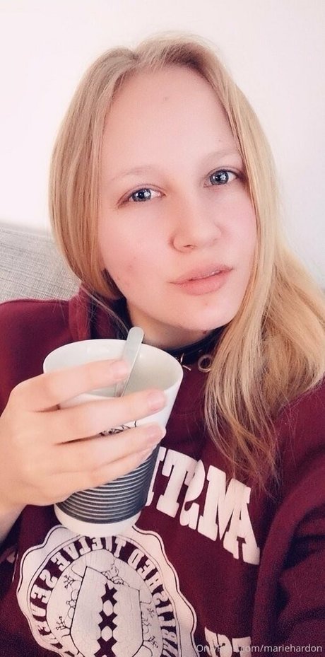 Photo nue de fuite OnlyFans de Mariehardon