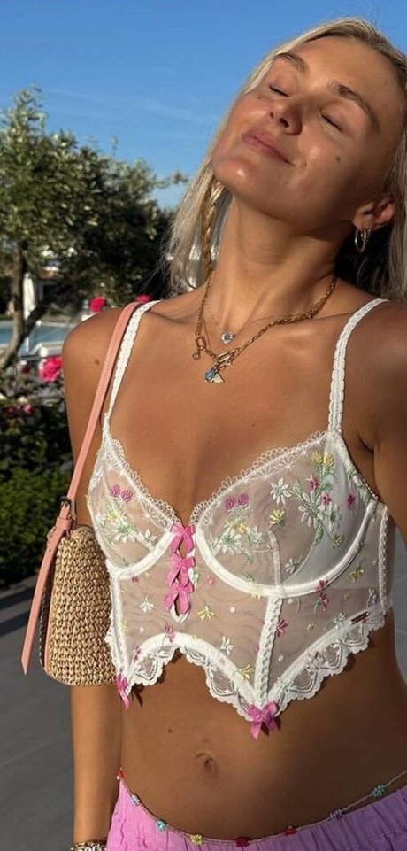 Photo nue de fuite OnlyFans de Misha Grimes