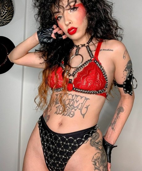 Photo nue de fuite OnlyFans de Angel Ferrari