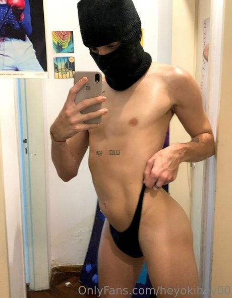 Photo nue de fuite OnlyFans de Heyokihey00