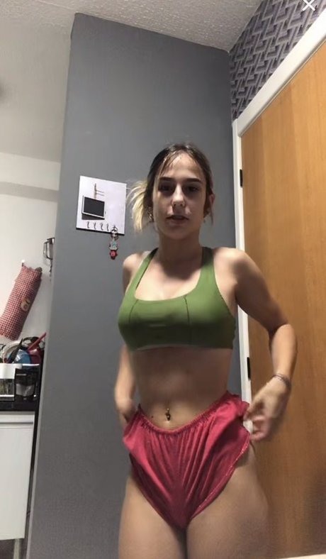 Photo nue de fuite OnlyFans de Dwenny Westphal
