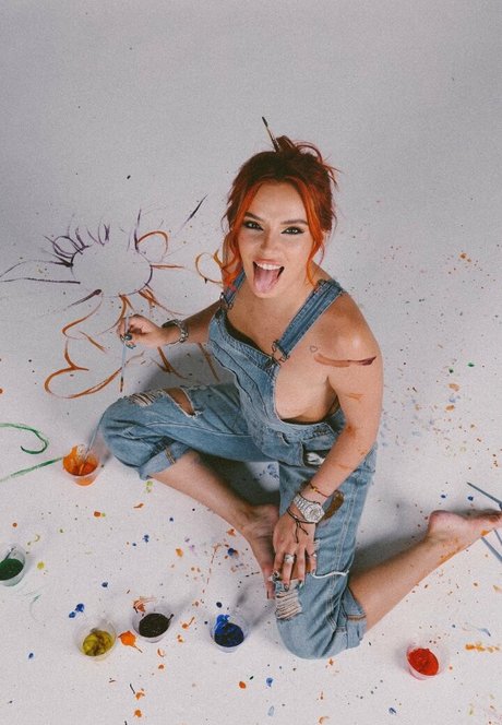 Bella Thorne