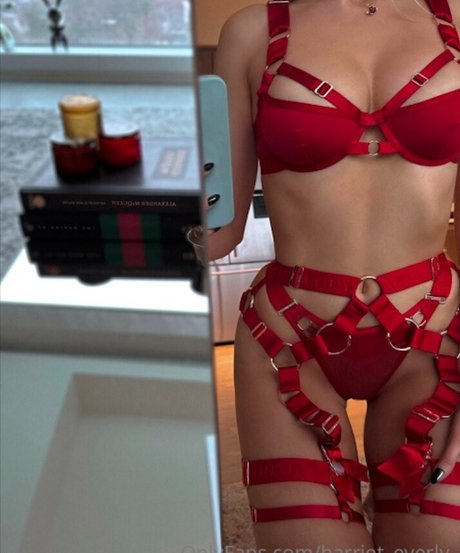 Photo nue de fuite OnlyFans de Harriet Everly