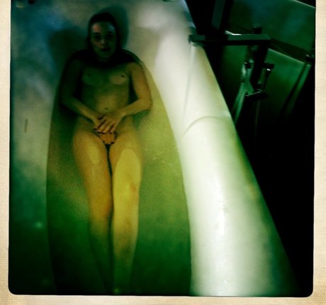Photo nue de fuite OnlyFans de Bella Heathcote