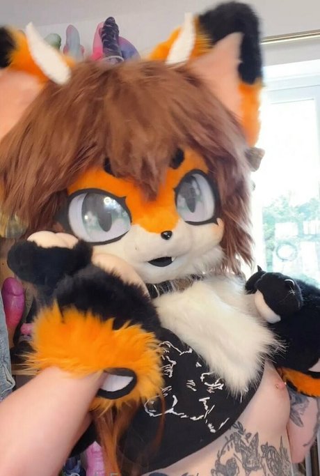 Photo nue de fuite OnlyFans de Emberstarfur